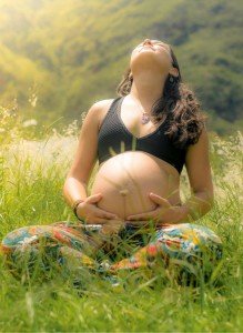 pregnant-mother-feeling-relaxation-doing-prenatal-yoga-outdoors975xfull Prenatal yoga class